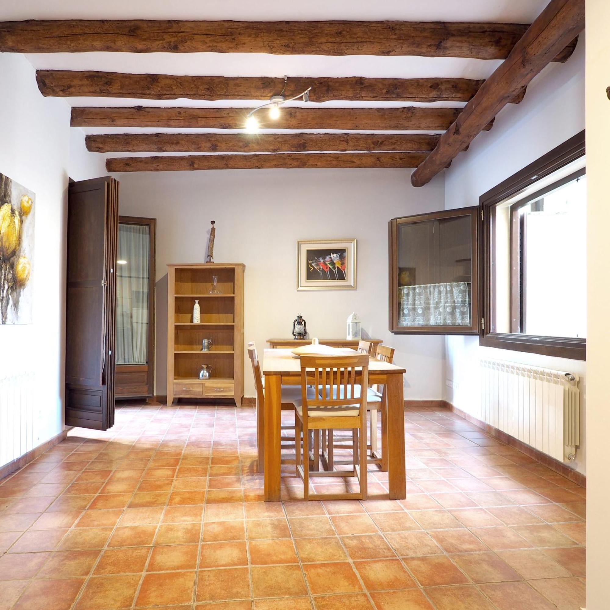 Apartamentos Angelus Plaza Mayor De Graus Luaran gambar
