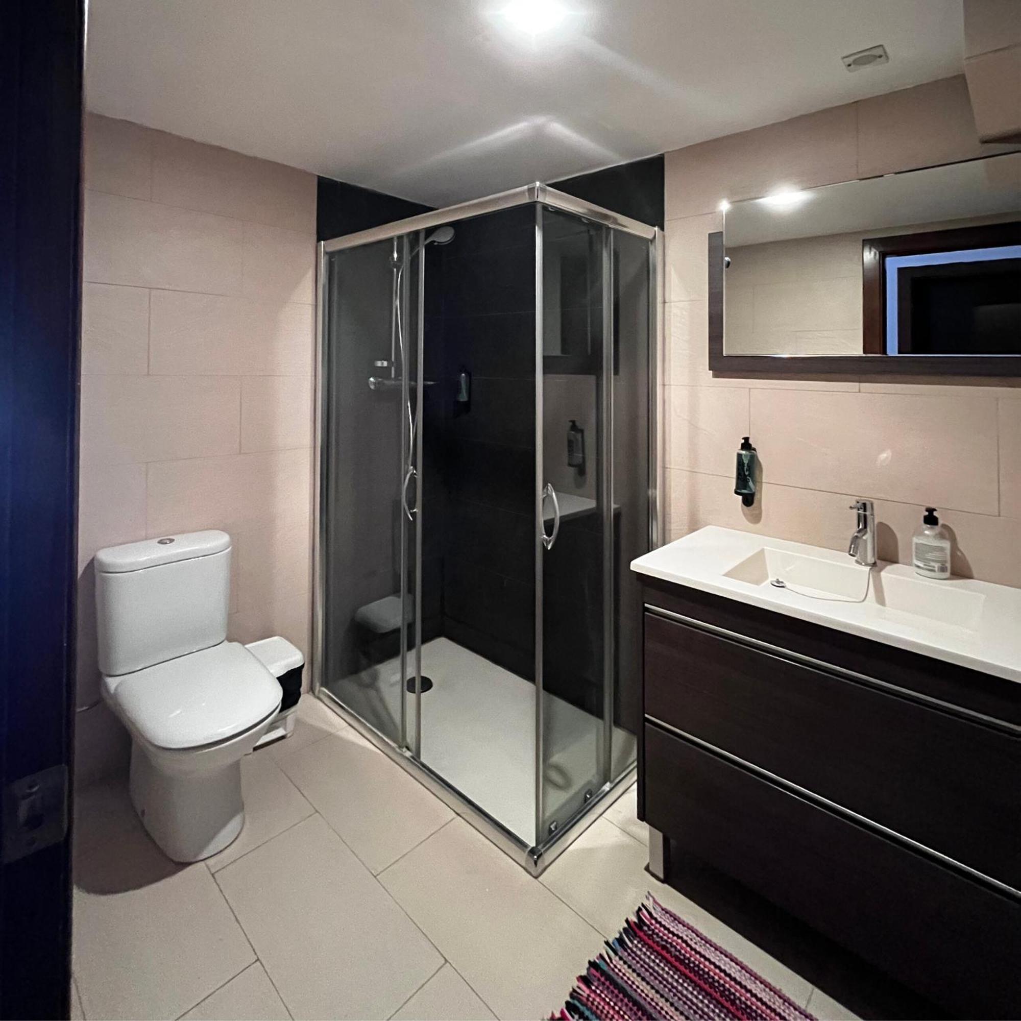 Apartamentos Angelus Plaza Mayor De Graus Luaran gambar