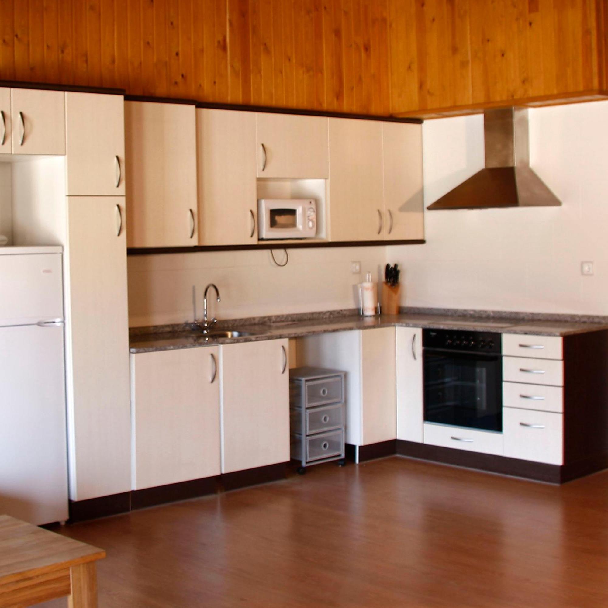Apartamentos Angelus Plaza Mayor De Graus Luaran gambar